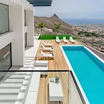 Villa Aquastar *