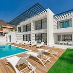Aquastar Villa