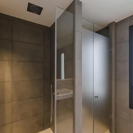 Aquastar Villa *