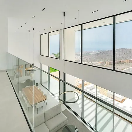 Villa Aquastar