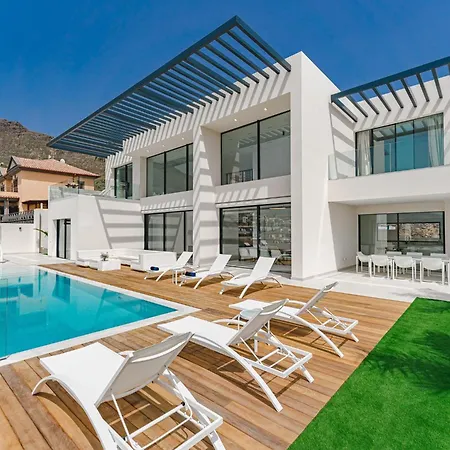 Aquastar Villa